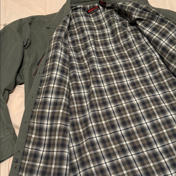 Wolverine Olive Green Casual Shirt - Picture 9 of 10